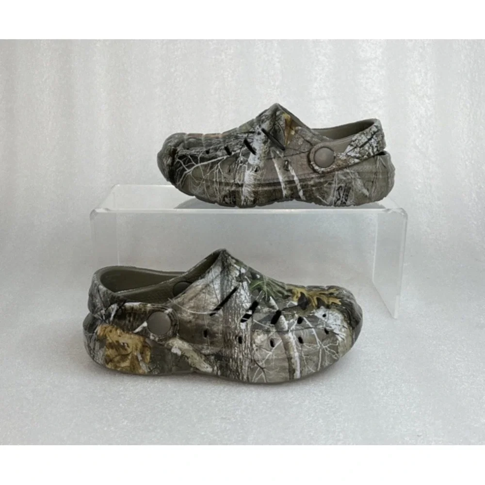 Rugged Shark Camo Real Tree Edge Eva Clogs Lightweight Slip on Boys Size 8 NEW